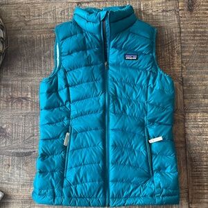 Patagonia Turquoise Quilted Vest size medium